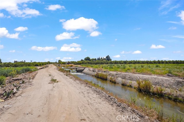 8340 West Lane, Winton CA: https://media.crmls.org/medias/b1ffb545-6bd3-4b50-ae98-da1a35d0f039.jpg
