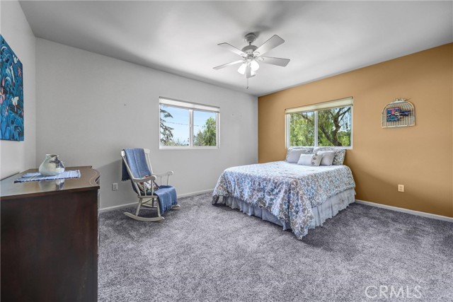 10345 McBroom Street, Sunland CA: https://media.crmls.org/medias/b20167d4-191b-4ded-b35e-e3c5fe5d04c2.jpg