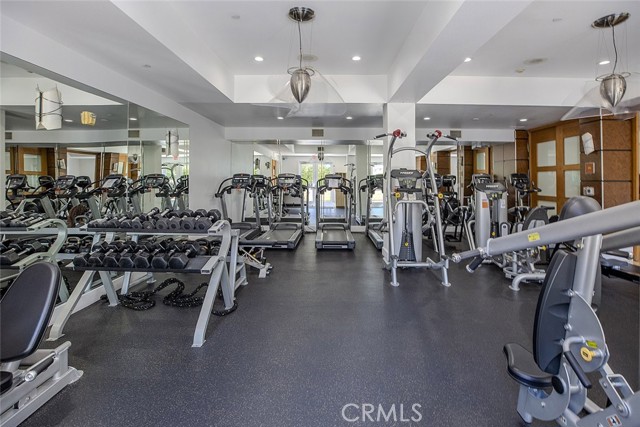 100 S Alameda Street, Los Angeles CA: https://media.crmls.org/medias/b201da12-1bf3-49d6-bfe9-098f5aa5879f.jpg