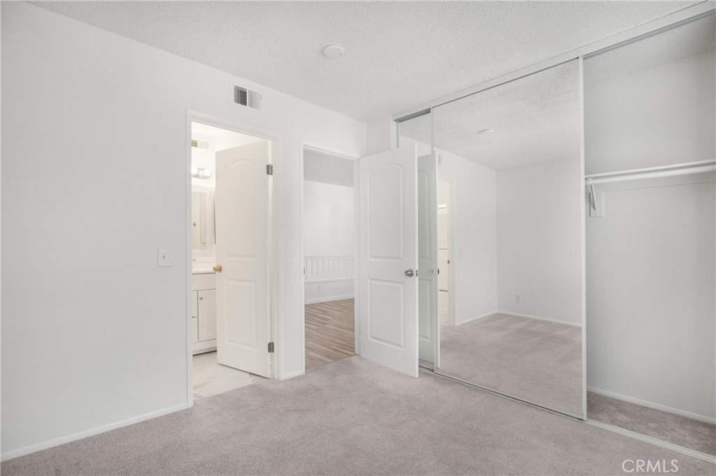 MLS #OC25225360 image #12