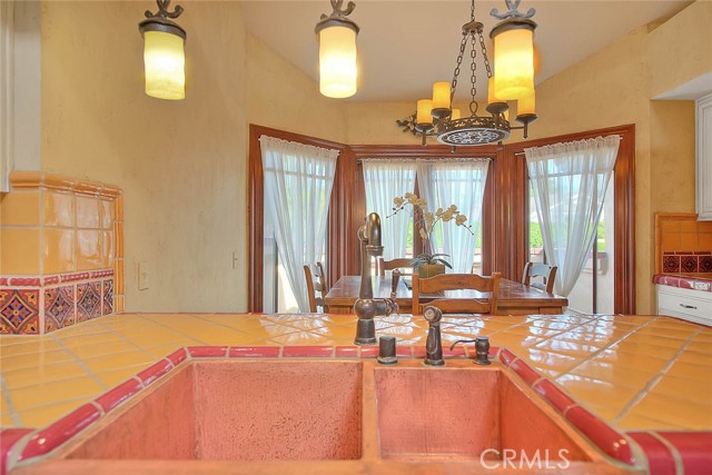 Detail Gallery Image 17 of 74 For 1873 Paseo La Paz, Pomona,  CA 91768 - 3 Beds | 2 Baths