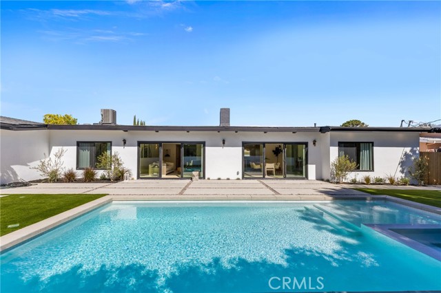 6009 Neddy Avenue, Woodland Hills CA: https://media.crmls.org/medias/b203351e-d250-400d-b356-d8df6f7902da.jpg