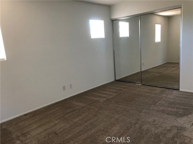 59 Eaglecreek, Irvine CA: https://media.crmls.org/medias/b203eac5-0cb8-424e-972a-5d6d9011e1c5.jpg