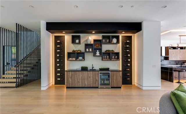 22930 Dolorosa Street, Woodland Hills CA: https://media.crmls.org/medias/b203ee17-d6bf-4cb3-b731-e08055811213.jpg