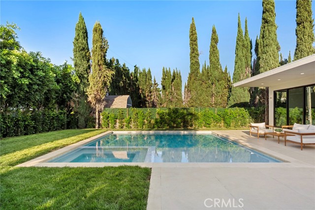 17827 Miranda Street, Encino CA: https://media.crmls.org/medias/b2043d69-bfde-4cae-9878-a5b9a737f134.jpg