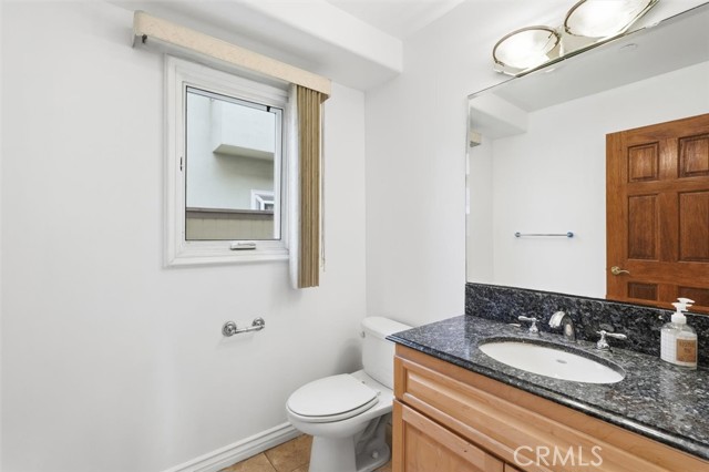 Detail Gallery Image 27 of 49 For 233 S Irena #1,  Redondo Beach,  CA 90277 - 4 Beds | 3 Baths