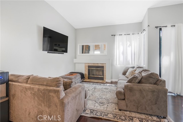Detail Gallery Image 6 of 33 For 4900 N Grand Ave #220,  Covina,  CA 91724 - 2 Beds | 2 Baths