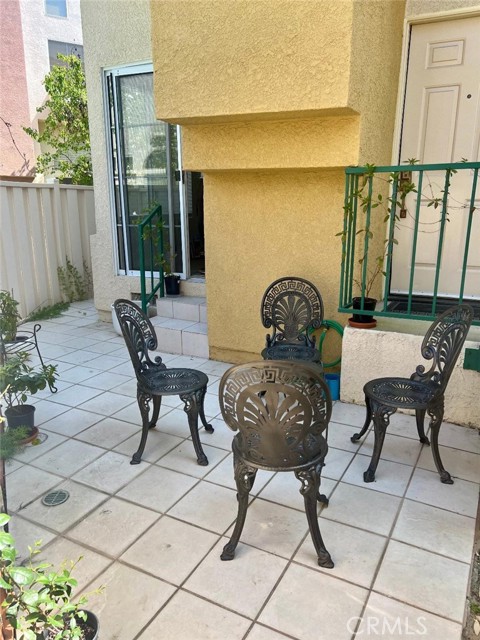 Detail Gallery Image 23 of 26 For 5455 Sylmar Ave #1003,  Sherman Oaks,  CA 91401 - 3 Beds | 2/1 Baths