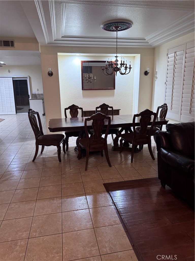 MLS #WS25184323 img 3