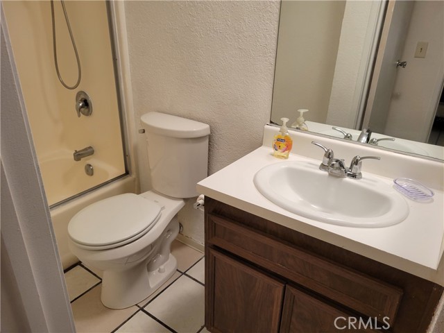 Image 14 for 2857 Los Felices RD #105