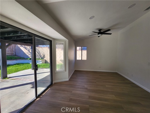 Detail Gallery Image 9 of 23 For 37749 Autumn Ln, Palmdale,  CA 93550 - 3 Beds | 2 Baths