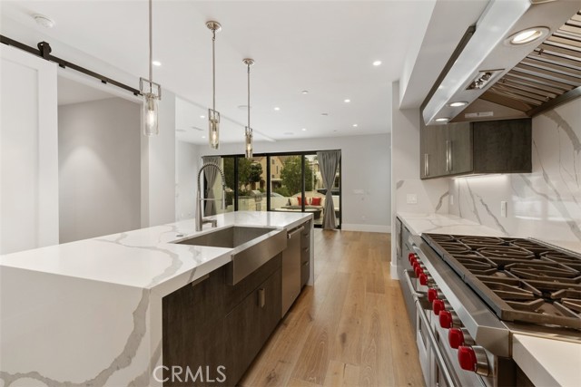 Detail Gallery Image 13 of 44 For 508 Marigold, Corona Del Mar,  CA 92625 - 4 Beds | 4/1 Baths