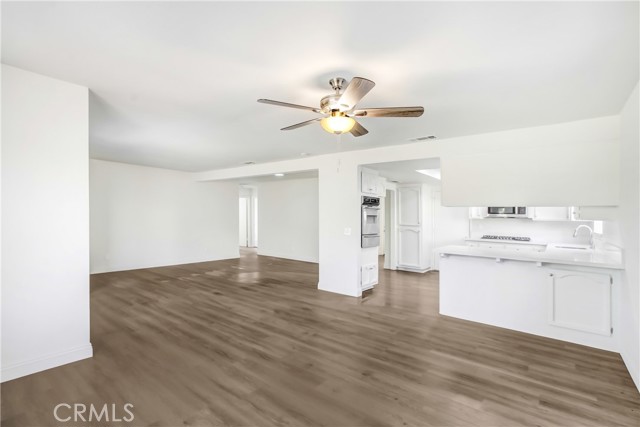 Detail Gallery Image 12 of 16 For 378 Loyola Ct, Hemet,  CA 92544 - 3 Beds | 2 Baths