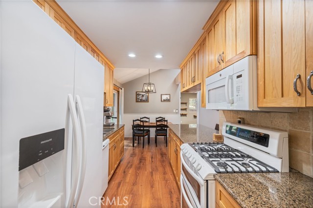 Detail Gallery Image 16 of 57 For 7082 Hites Cove Rd, Mariposa,  CA 95338 - 3 Beds | 2 Baths