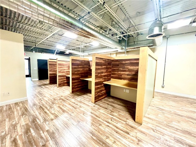 223 W B Street, Colton, California 92324, ,Commercial Lease,For Rent,223 W B Street,CRTR25088032