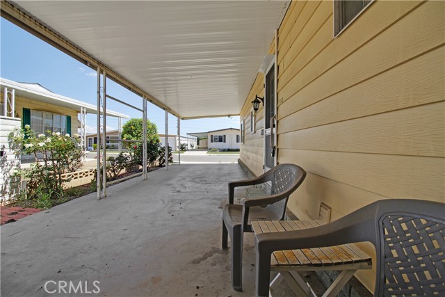 1180 Camino Del Rancho, Hemet CA: https://media.crmls.org/medias/b20b4933-085d-464f-8314-b498d6172880.jpg
