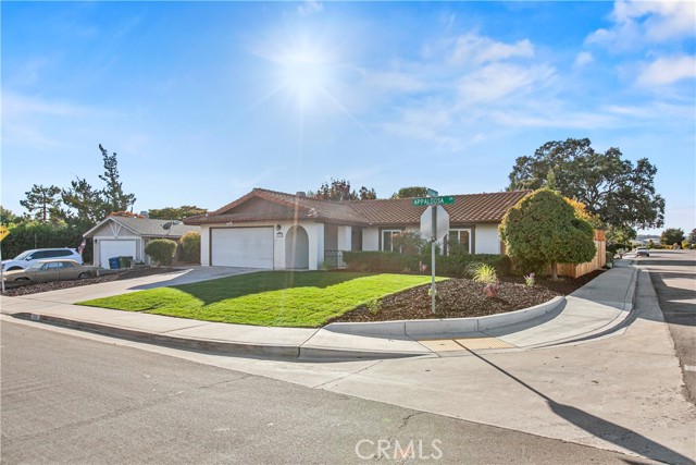 Detail Gallery Image 2 of 23 For 321 Appaloosa Dr, Paso Robles,  CA 93446 - 3 Beds | 2 Baths