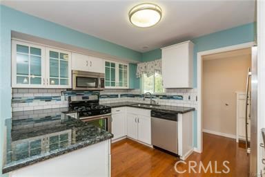 Detail Gallery Image 5 of 13 For 7651 Nancy Dr, Huntington Beach,  CA 92647 - 4 Beds | 2 Baths