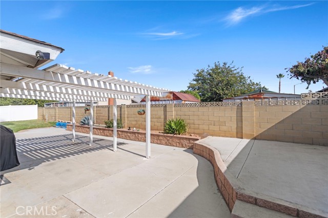 3405 Pickwick, Riverside CA: https://media.crmls.org/medias/b20ce26b-7775-40e4-8210-d60b4ad2548c.jpg