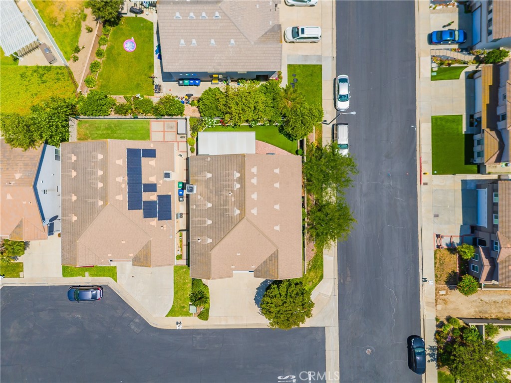 https://media.crmls.org/medias/b20d7bd0-3897-4ce6-b421-8eff21b65076.jpg?preset=X-Large
