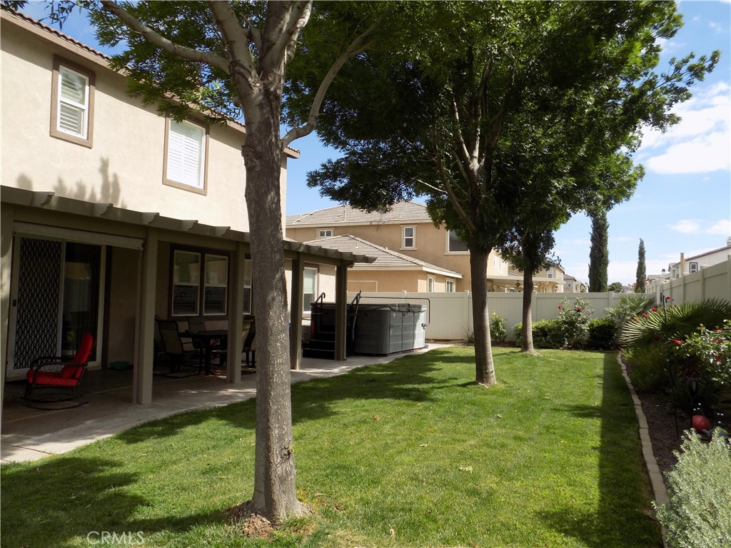 https://media.crmls.org/medias/b20db2a8-a5ba-4b33-bff7-f6c2207dcf00.jpg?preset=X-Large
