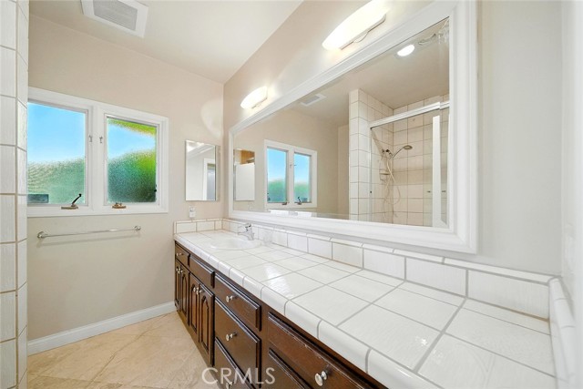 2538 Cameron Avenue, Covina CA: https://media.crmls.org/medias/b20e0964-7f98-41ed-a7f1-613abaf431e3.jpg