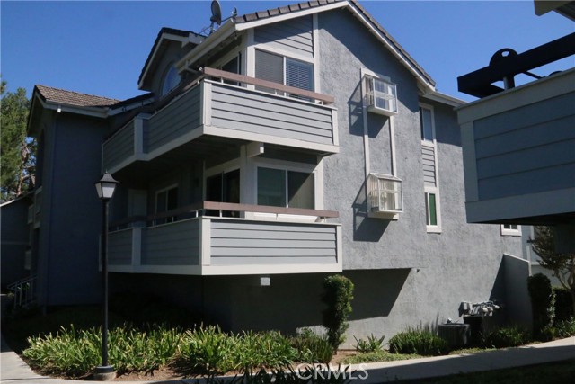 Front Image Thumbnail for CRSR25233301