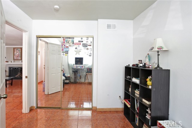 Detail Gallery Image 11 of 34 For 1127 Placid Dr, Corona,  CA 92878 - 4 Beds | 2 Baths