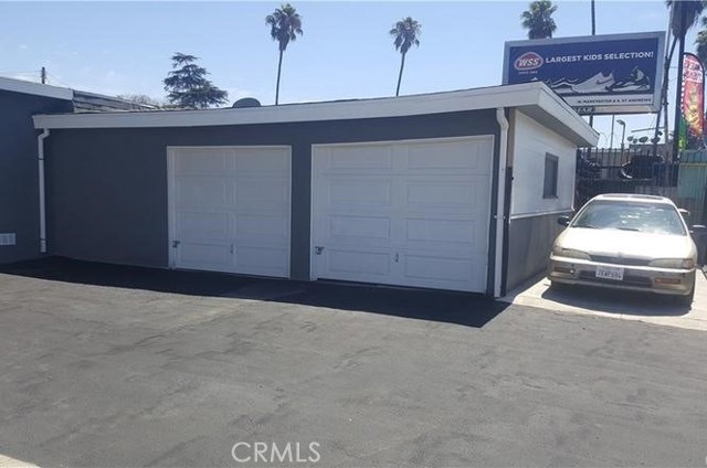 8014 S Western Avenue, Los Angeles CA: https://media.crmls.org/medias/b20f74ac-9650-483c-a8af-9e953b72bc3f.jpg