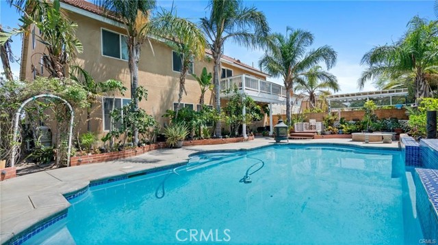 Image 59 of 65 For 13726 Kiwi Avenue