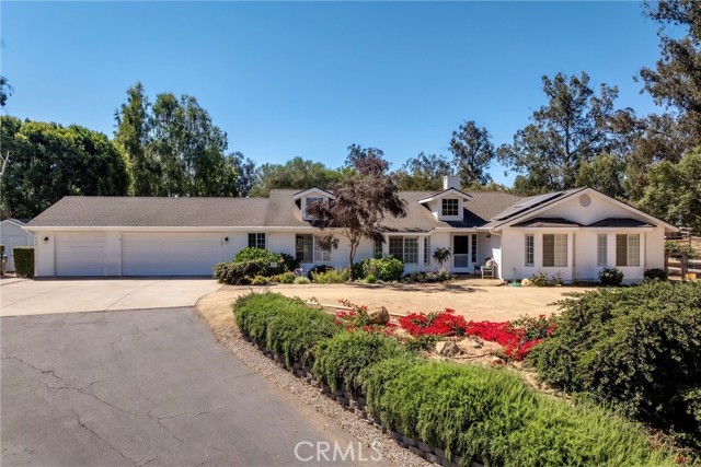 Detail Gallery Image 1 of 30 For 760 Black Oak Ln, Nipomo,  CA 93444 - 3 Beds | 2/1 Baths