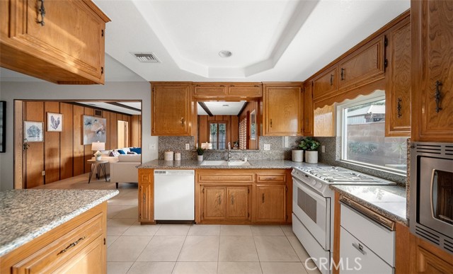 Detail Gallery Image 18 of 50 For 224 W Crystal View Ave, Orange,  CA 92865 - 4 Beds | 2 Baths