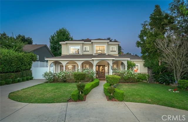 Detail Gallery Image 1 of 1 For 4600 Palm Dr, La Canada Flintridge,  CA 91011 - 5 Beds | 4 Baths