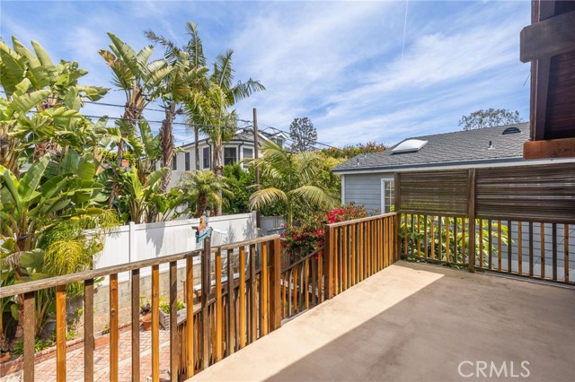 Detail Gallery Image 37 of 42 For 2304 Pine Ave, Manhattan Beach,  CA 90266 - 3 Beds | 2 Baths