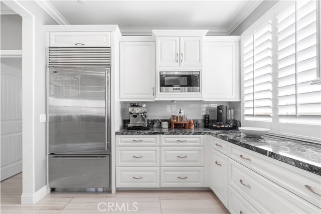 Detail Gallery Image 17 of 70 For 5149 Sammy Hagar, Fontana,  CA 92336 - 6 Beds | 4/1 Baths