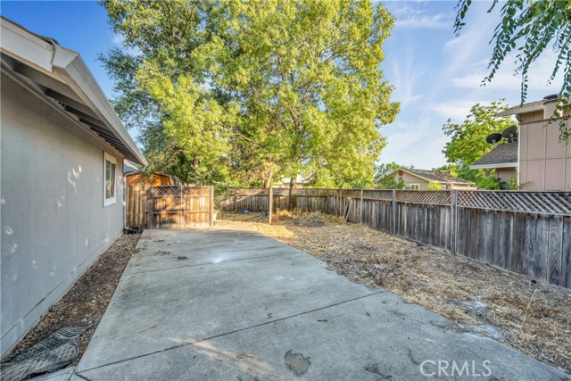 Detail Gallery Image 35 of 39 For 19300 Mountain Meadow S, Hidden Valley Lake,  CA 95467 - 4 Beds | 2 Baths
