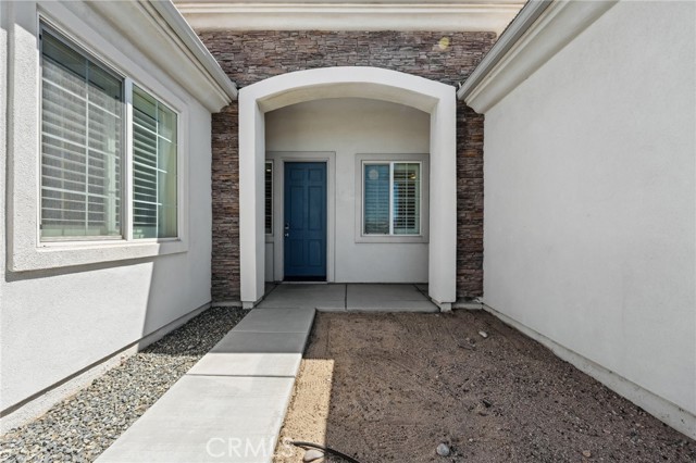 10237 Cotoneaster Street, Apple Valley CA: https://media.crmls.org/medias/b212ab7f-12b8-4270-8478-48ce74a51c94.jpg