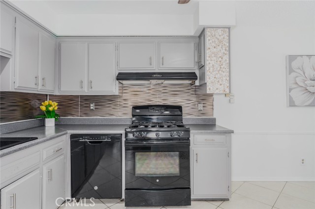 Detail Gallery Image 16 of 37 For 1919 Sherry Ln #28,  Santa Ana,  CA 92705 - 3 Beds | 2 Baths