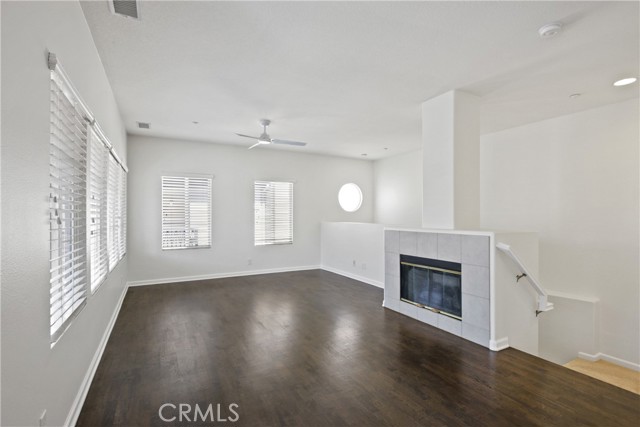 29 Poppy, Irvine CA: https://media.crmls.org/medias/b213ffd6-bf80-45f4-ade7-403eee7dfedb.jpg