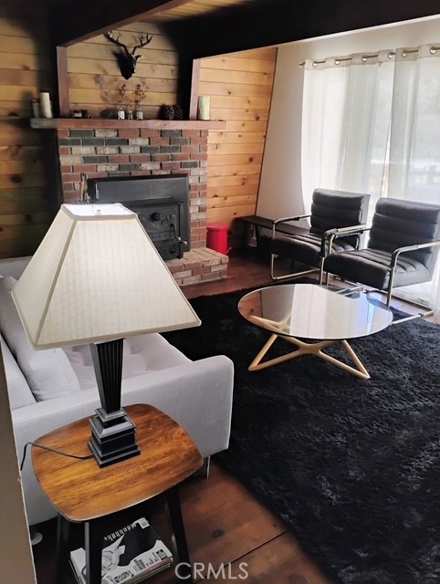 43095 Monterey Street, Big Bear CA: https://media.crmls.org/medias/b2143af2-9377-4e8c-9429-1aaf28e2d987.jpg