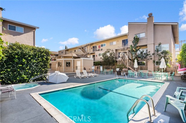 Front Image Thumbnail for CRGD25272234