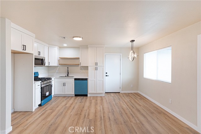 Detail Gallery Image 19 of 26 For 7877 Dundee Ave, Highland,  CA 92346 - 5 Beds | 2 Baths