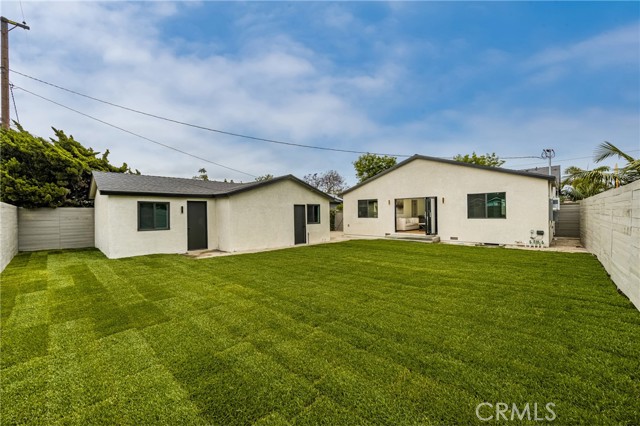 5161 E 27th Street, Long Beach CA: https://media.crmls.org/medias/b214fd8a-205b-44ed-80dd-97948bd93f85.jpg