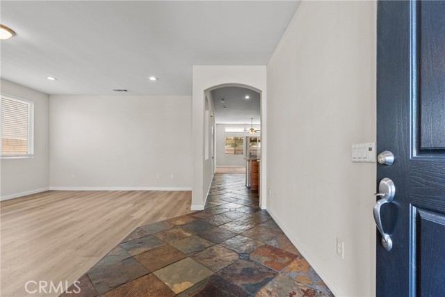 Detail Gallery Image 8 of 50 For 1790 Hideaway Pl, Palmdale,  CA 93551 - 4 Beds | 2 Baths