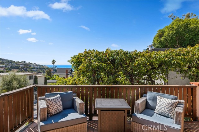 Detail Gallery Image 7 of 14 For 1346 Cerritos, Laguna Beach,  CA 92651 - 3 Beds | 2 Baths