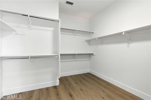 Detail Gallery Image 14 of 25 For 173 Parkside Dr, Simi Valley,  CA 93065 - 4 Beds | 2/1 Baths