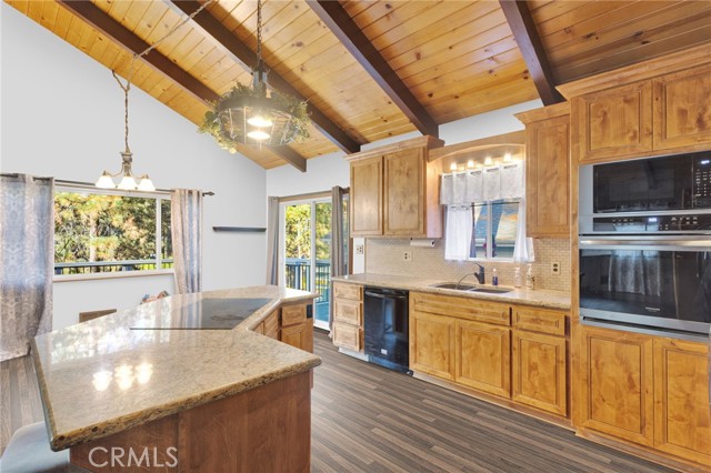 Detail Gallery Image 7 of 59 For 5771 Heath Creek, Wrightwood,  CA 92397 - 4 Beds | 2/1 Baths