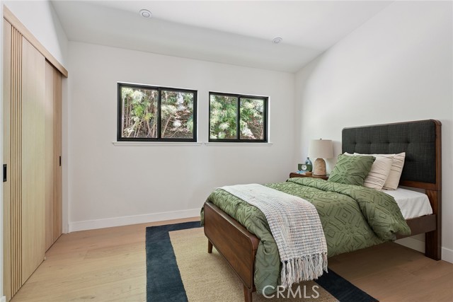 Detail Gallery Image 38 of 63 For 5960 Pat Ave, Woodland Hills,  CA 91367 - 4 Beds | 2/1 Baths