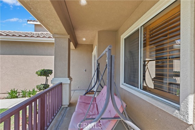 16462 Sun Summit Drive, Riverside CA: https://media.crmls.org/medias/b2172a30-fbaa-4a64-a97b-de55be2a2e2e.jpg