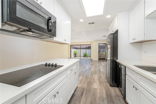 3093 Via Serena N # B, Laguna Woods, California 92637, 2 Bedrooms Bedrooms, ,Residential Lease,For Rent,3093 Via Serena N # B,CROC25156109